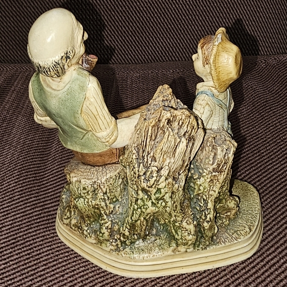 Naturecraft England Figurine Grandad's Yarn - Picture 3 of 7